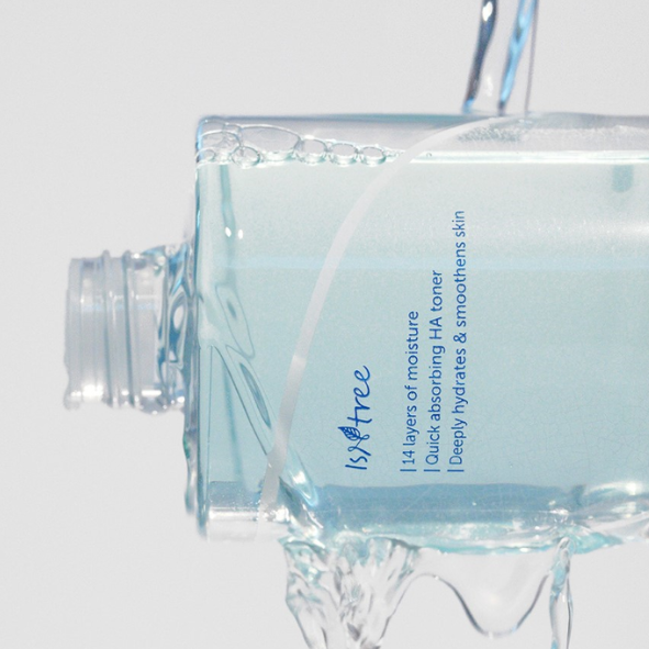 Isntree - Ultra-Low Molecular Hyaluronic Acid Toner 300ml