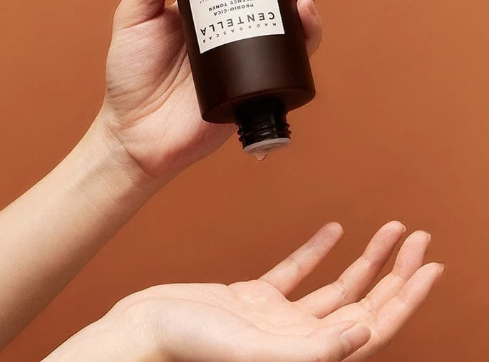 SKIN1004 - Madagascar CENTELLA Probio-Cica Essence Toner 210ml